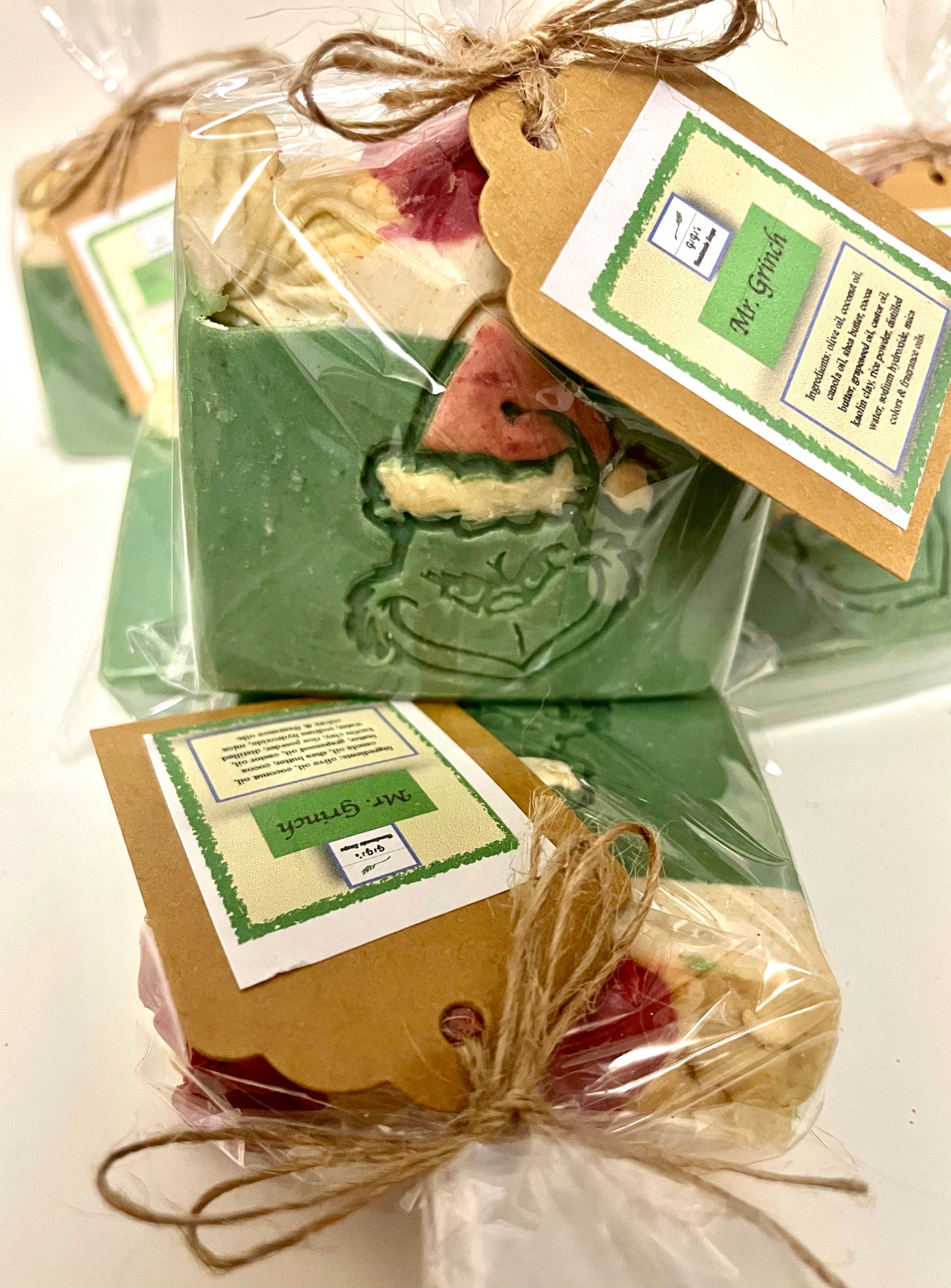 🎄 Holiday Special: The Grinch Soap. Pinewoods & Sandalwood Handcrafted Soap 🎁