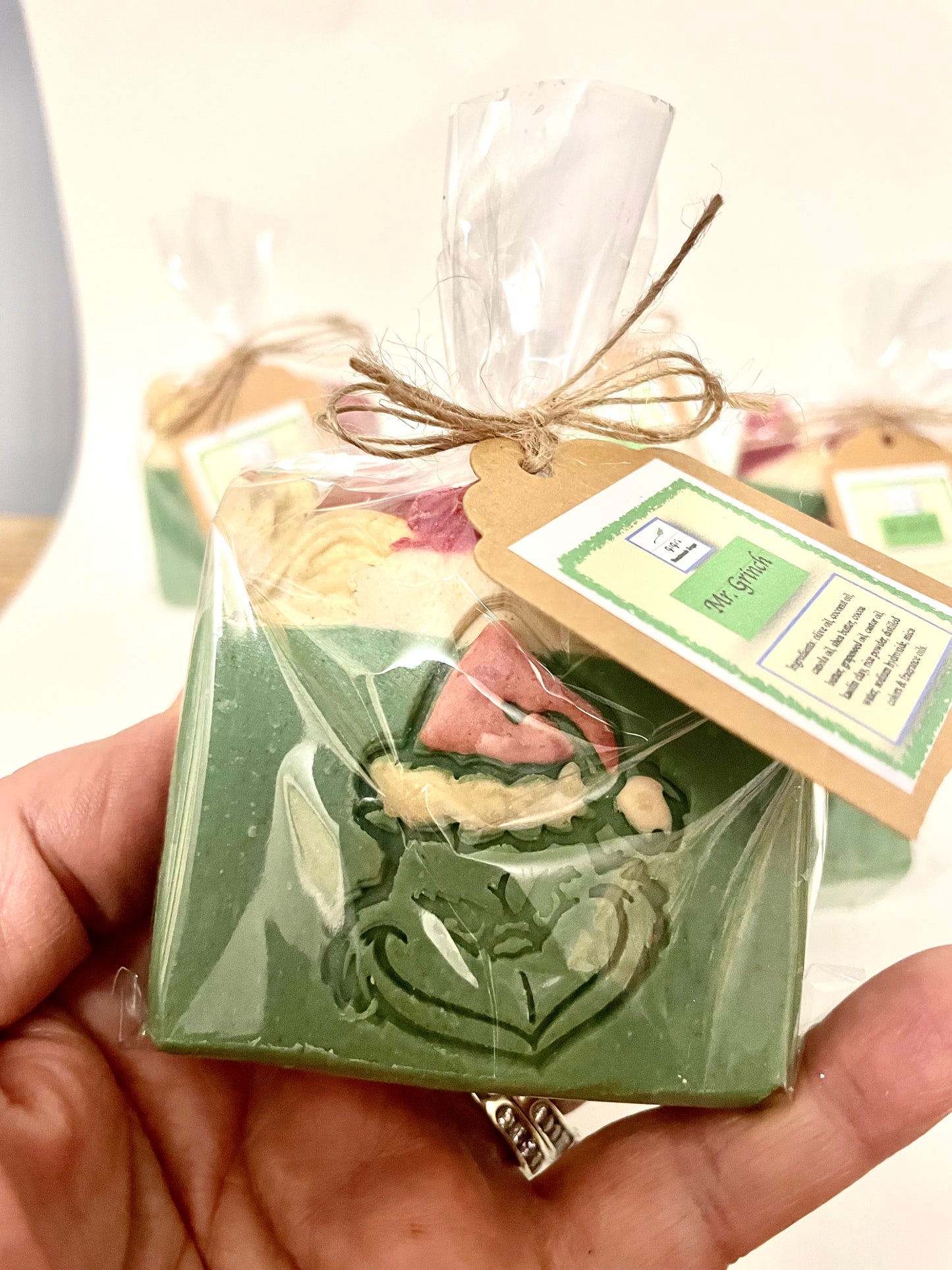 🎄 Holiday Special: The Grinch Soap. Pinewoods & Sandalwood Handcrafted Soap 🎁