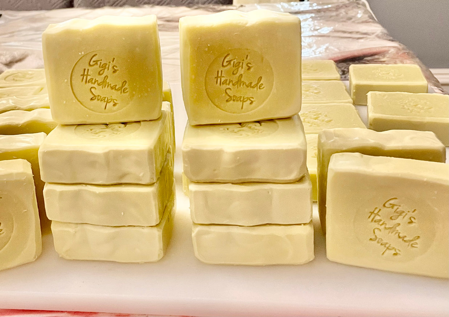 🌿 Pure Olive Oil Soap — Gentle, Authentic, and Naturally Nourishing