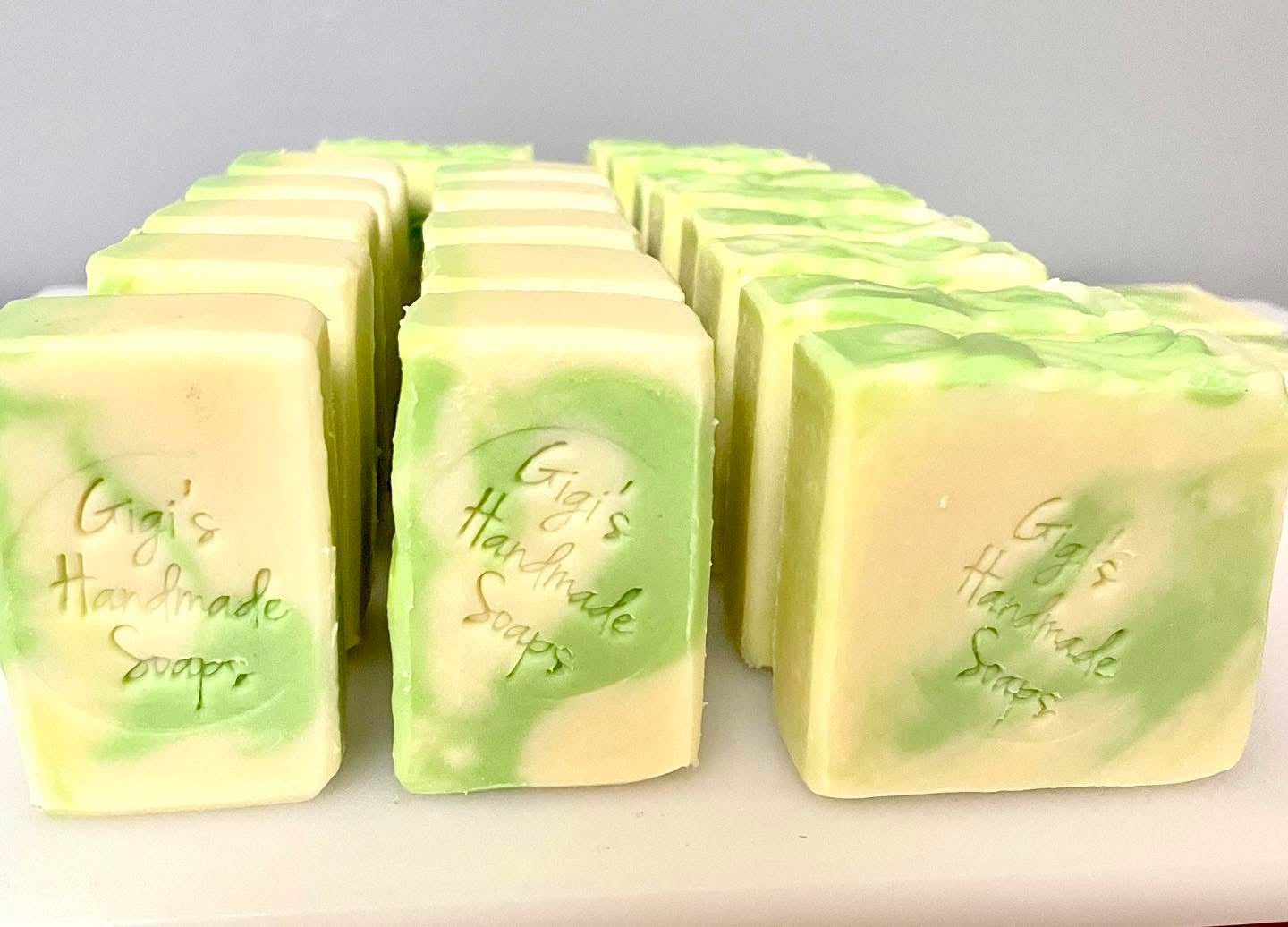 Peppermint & Menthol Soap – Cool, Refreshing, and Invigorating